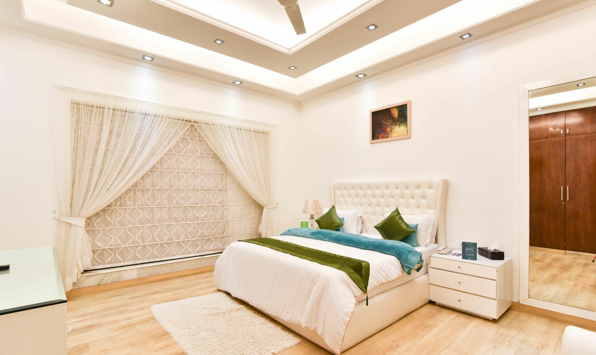 Treebo Trend The G8 Sector 39 Hotel Noida Buitenkant foto