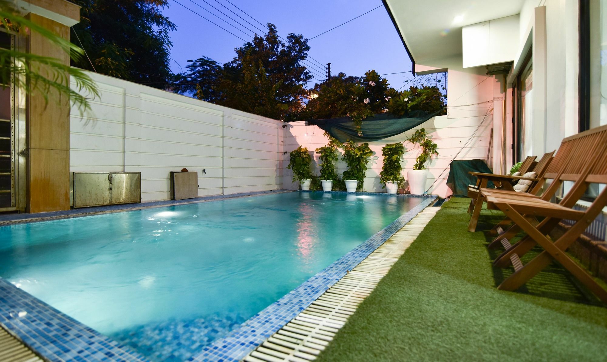 Treebo Trend The G8 Sector 39 Hotel Noida Buitenkant foto